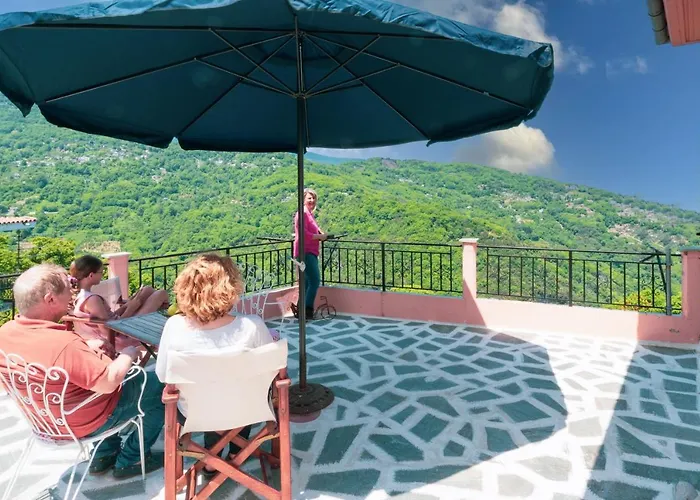 Pantheon 2 בית נופש